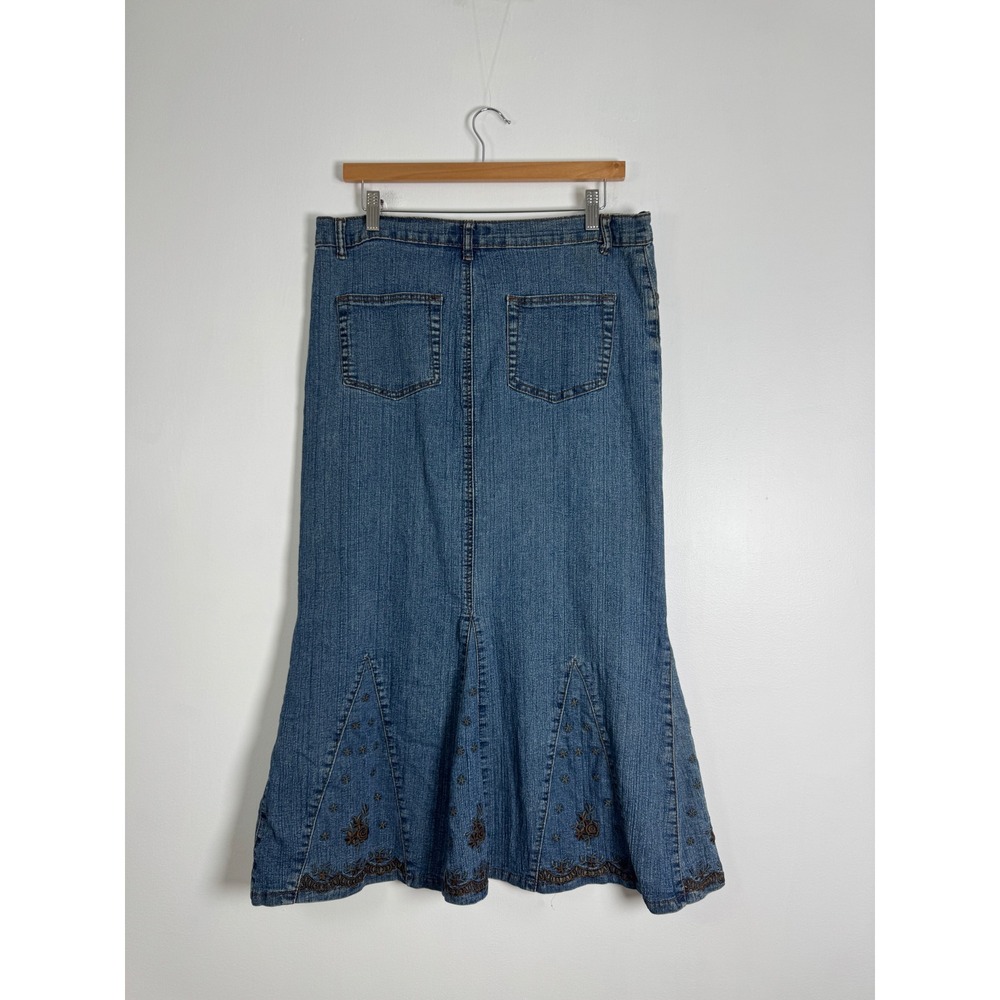 Vintage Western QQMY Women 34 Denim Maxi Skirt Blue Embroidered Flared Hem Godet - Picture 2 of 7